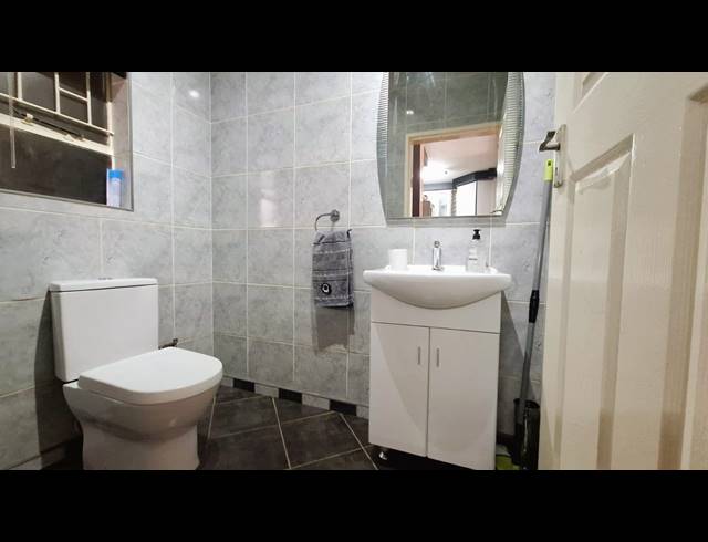 3 BEDROOM TOWNHOUSE FOR SALE IN FLORA GARDENS